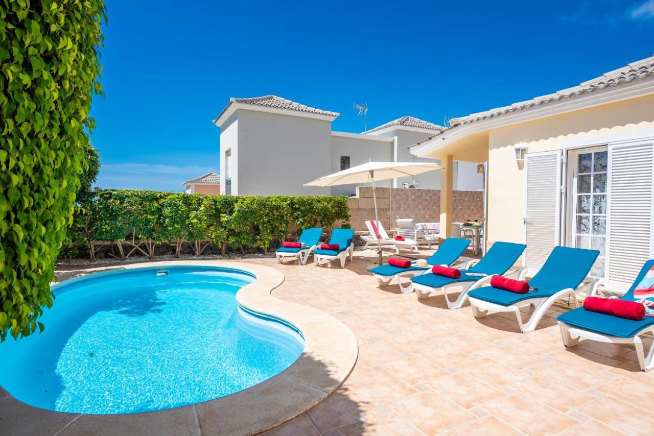 Beautiful Villa Anna With Heated Pool Costa Adeje  Dış mekan fotoğraf