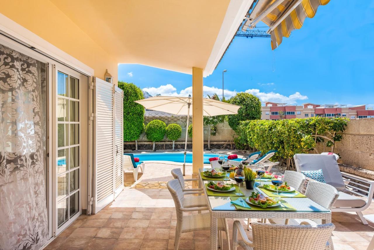 Beautiful Villa Anna With Heated Pool Costa Adeje  Dış mekan fotoğraf